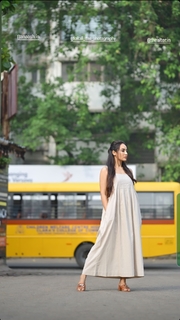 Surbhi Jyoti feet photo thumbnail