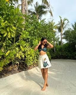 Surbhi Jyoti feet photo thumbnail