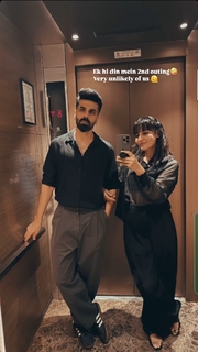 Surbhi Jyoti feet photo thumbnail