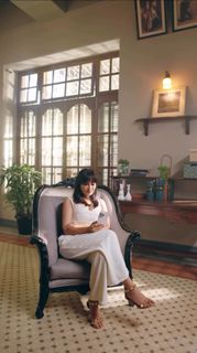 Surbhi Jyoti feet photo thumbnail