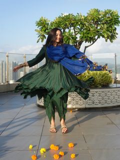 Surbhi Jyoti feet photo 4