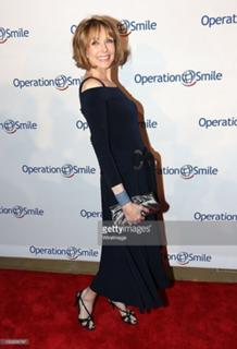 Susan Blakely feet photo 15