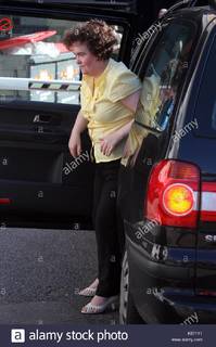 Susan Boyle feet photo 7