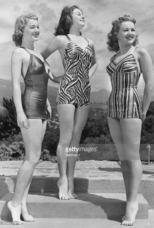 Susan Hayward feet photo 7