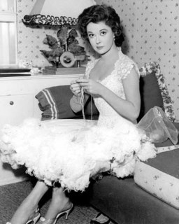 Susan Hayward feet photo 6