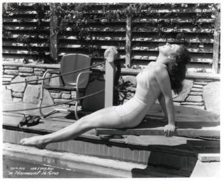 Susan Hayward feet photo 1