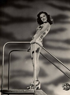 Susan Hayward feet photo 19