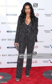 Susan Kelechi Watson feet photo 8