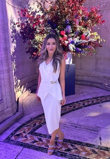 Susan Li feet photo 10