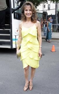 Susan Lucci feet photo thumbnail