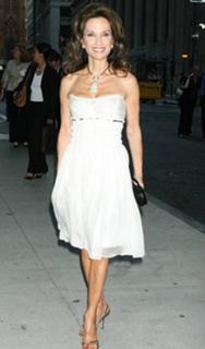 Susan Lucci feet photo thumbnail