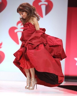 Susan Lucci feet photo thumbnail