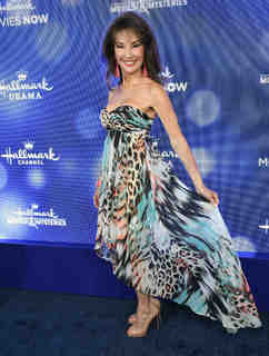 Susan Lucci feet photo thumbnail