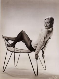Susan Oliver feet photo 3