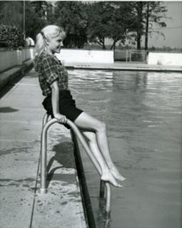 Susan Oliver feet photo 5