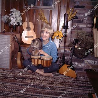 Susan Oliver feet photo 8