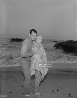 Susan Oliver feet photo 10