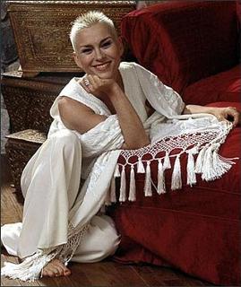 Susan Powter feet photo 1
