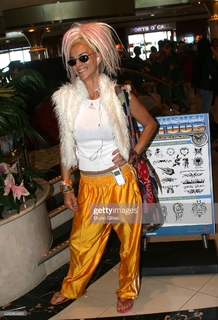 Susan Powter feet photo 10