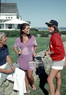 Susan Saint James feet photo 20