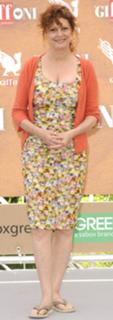 Susan Sarandon feet photo thumbnail
