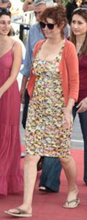 Susan Sarandon feet photo thumbnail
