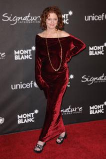 Susan Sarandon feet photo thumbnail