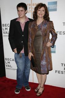 Susan Sarandon feet photo thumbnail