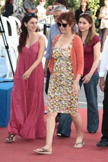Susan Sarandon feet photo thumbnail