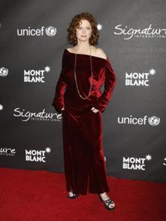 Susan Sarandon feet photo thumbnail