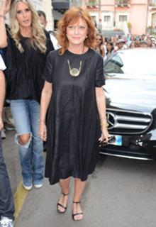 Susan Sarandon feet photo thumbnail