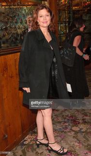 Susan Sarandon feet photo thumbnail