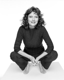 Susan Sarandon feet photo thumbnail