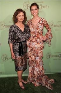 Susan Sarandon feet photo thumbnail