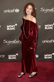 Susan Sarandon feet photo thumbnail