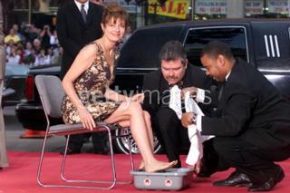Susan Sarandon feet photo thumbnail