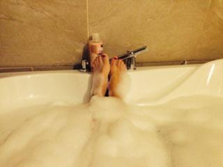 Susan Sideropoulos feet photo 3