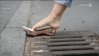 Susan Sideropoulos feet photo 11