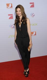 Susan Sideropoulos feet photo 12
