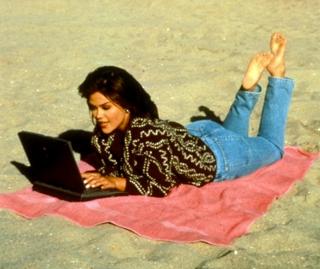 Susan Ward feet photo 3