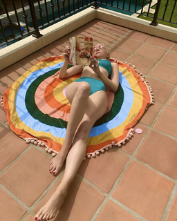Susan Yeagley feet photo 13