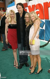 Susan Yeagley feet photo 9