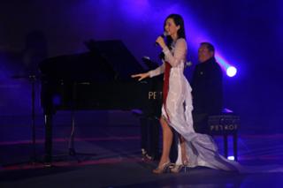 Susana Zabaleta feet photo thumbnail