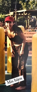 Susana Zabaleta feet photo thumbnail