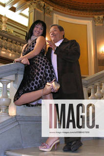 Susana Zabaleta feet photo thumbnail