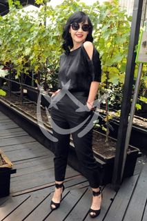 Susana Zabaleta feet photo thumbnail