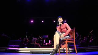 Susana Zabaleta feet photo thumbnail