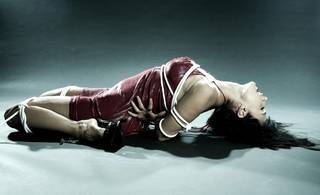 Susana Zabaleta feet photo thumbnail