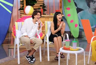 Susana Zabaleta feet photo thumbnail