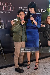 Susana Zabaleta feet photo thumbnail